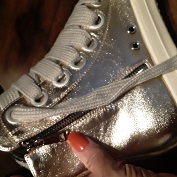 NWOT Women's Sz 9 Gold & Silver Lace Up Zipper Boot - Picture 5 of 10